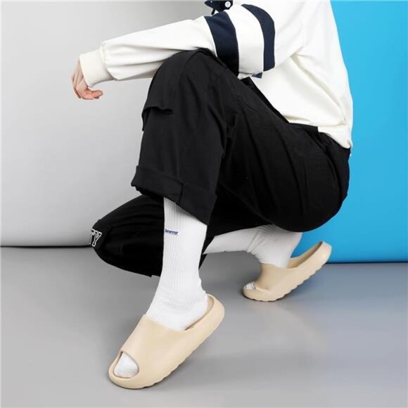 XTJSCBDSH Cloud Slides for Men and Women, Quick Drying Slippers Shoe Open Toe - Picture 6 of 8